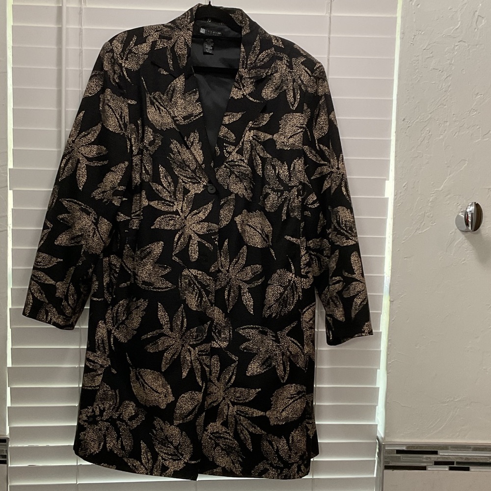 75% silk Carole Little  Elegant Black Coat with Metallic Gold Dot Print